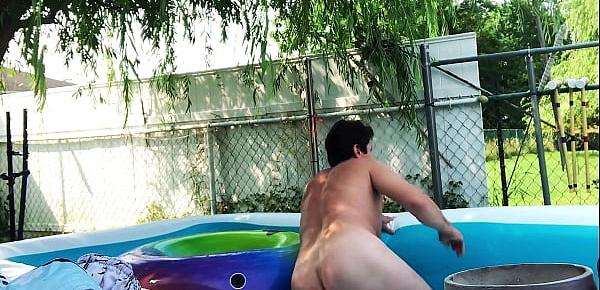  ANAL SQUIRTING IN THE SWIMMING POOL